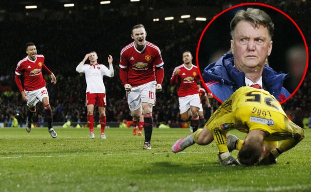 Eksekusi Penalti Rooney...