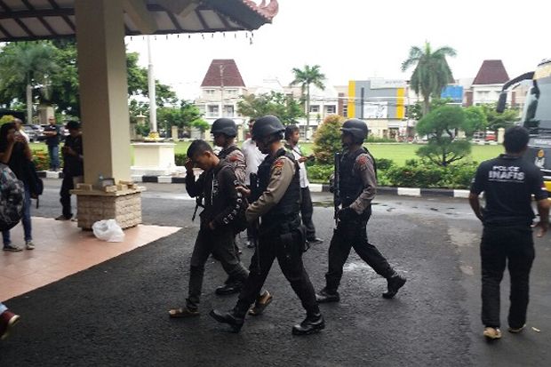 Polisi Juga Amankan...