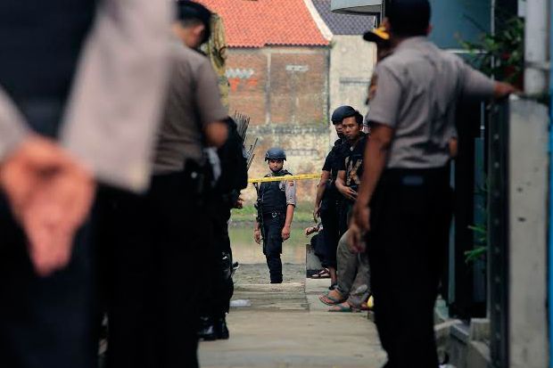 Densus 88 Bongkar Rumah...