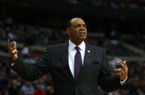 Nets Pecat Pelatih Hollins...