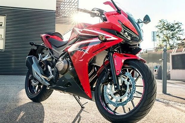 Honda CBR500R Tak Lama...