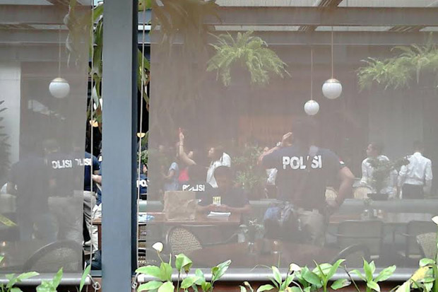 Polisi Dapatkan Petunjuk...