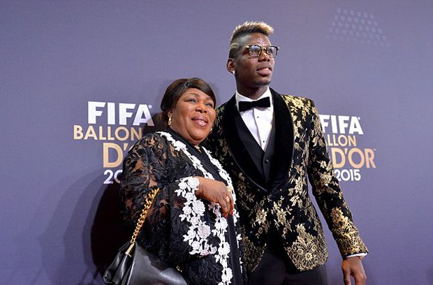 Pogba Ajak Ibunda di...