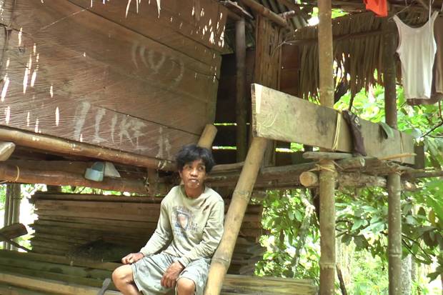 Pemuda Penuh Kutil yang...
