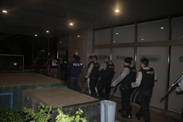 Ledakan di Gedung Jaya...