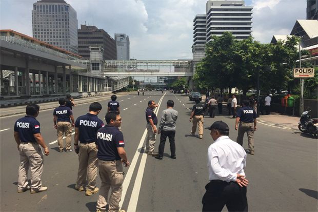 Pelaku Diduga Berjumlah...