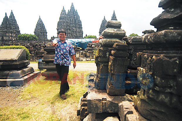Pemugaran Candi Perwara...