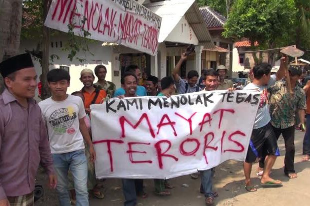 Warga Indramayu Tolak...