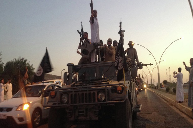 ISIS Bantai dan Culik...