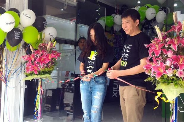 Infinix House Hadir...