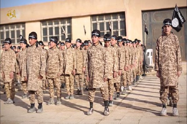Tentara Cilik ISIS Dicuci...