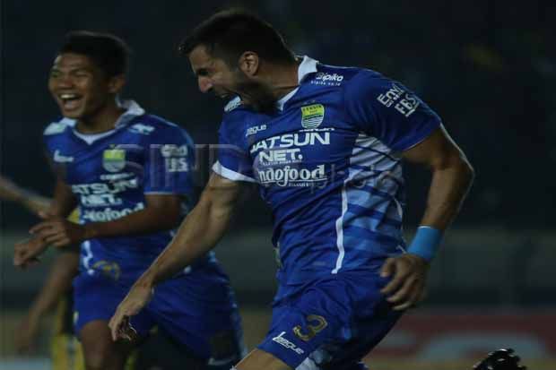 Persib Pengin Vlado...