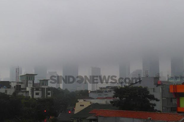 Sabtu Pagi, Kabut Tutupi...