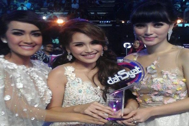 Ayu Ting Ting Pertahankan...