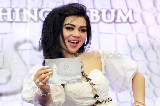 Princess Syahrini, Album...