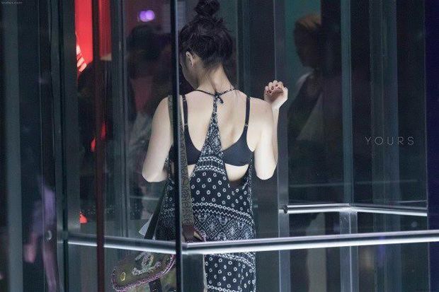 Tiffany SNSD Perlihatkan...