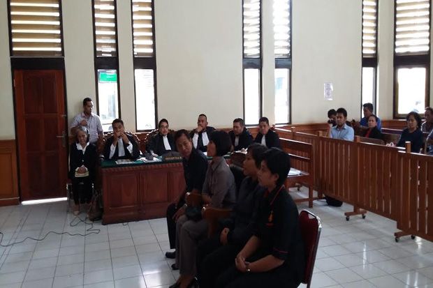 Empat Polisi Jadi Saksi...