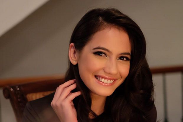Pevita Pearce Jadi Gadis...
