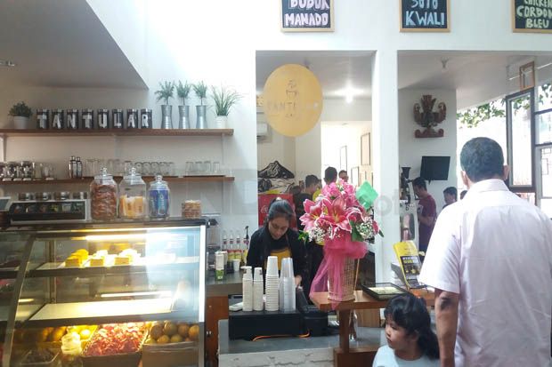 Tantular Cafe Tawarkan...