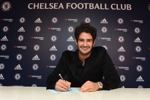 RESMI: Chelsea Pinjam...