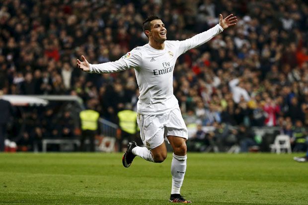 Ronaldo Pimpin Pesta...