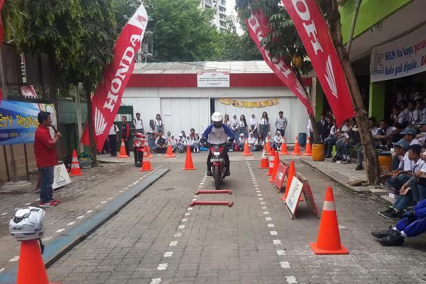 AHM Bentuk Komunitas...