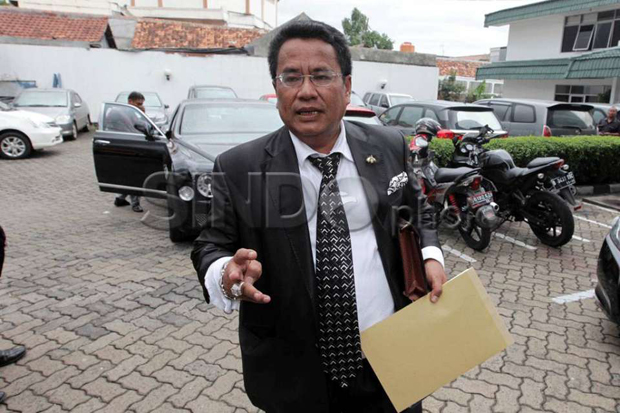 Hotman Paris: SMS Itu...