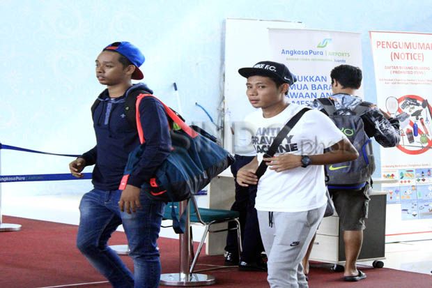 Evan Dimas Dikawal Sahabat...