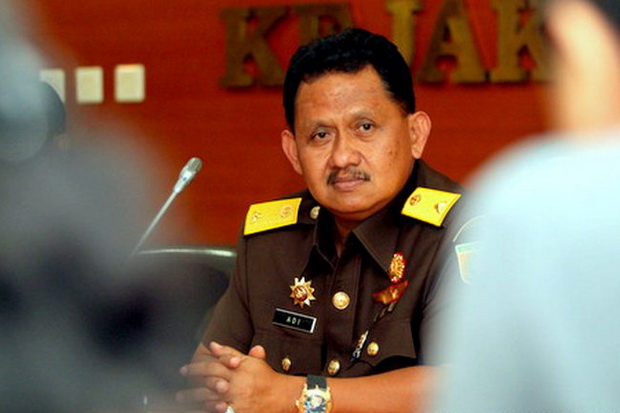 Kejagung Pertimbangkan...