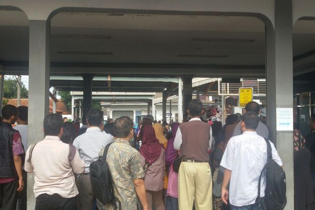 Gangguan Sinyal, Perjalanan...