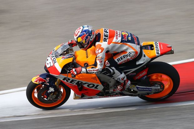 Pedrosa Frustrasi Lihat...
