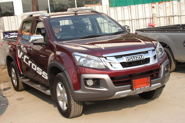 Isuzu Kenalkan D-Max...