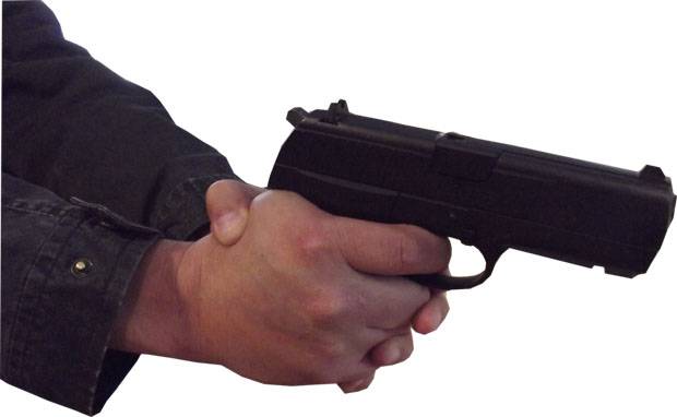 Tembaki Warga dan Polisi,...