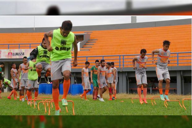 Tantang Persela, PBFC...