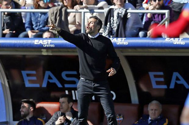 Enrique Lebih Pentingkan...