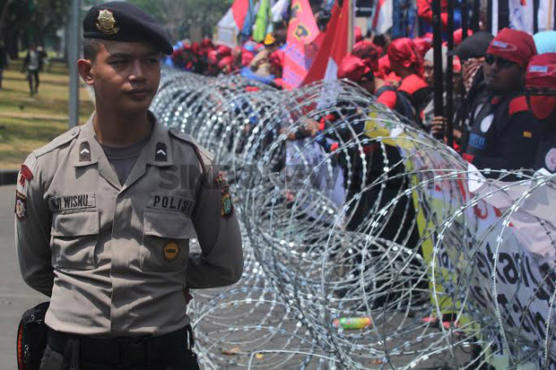 Demo di Istana Negara,...