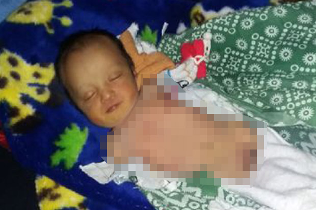 Bayi Keluarga Miskin...