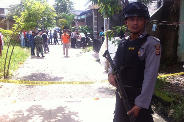 Gerebek Rumah di Karawang,...