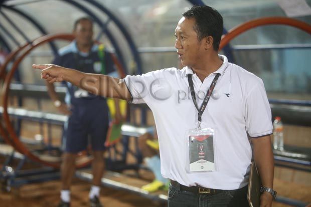 Persela Bangun Skuat...