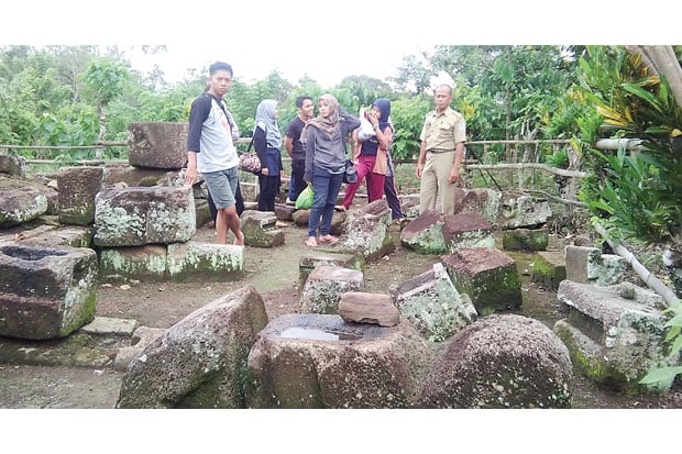 Situs Batu Kabayan dan...
