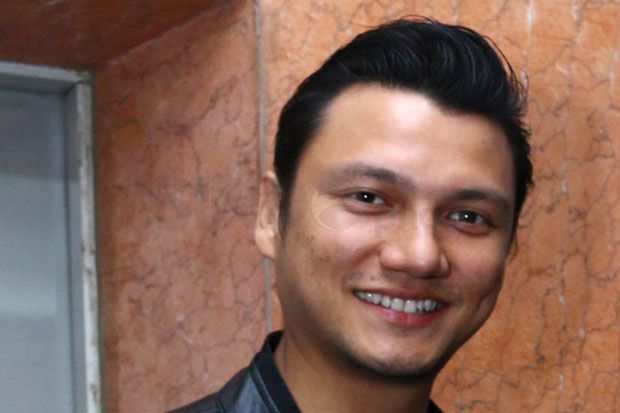 Christian Sugiono dan...