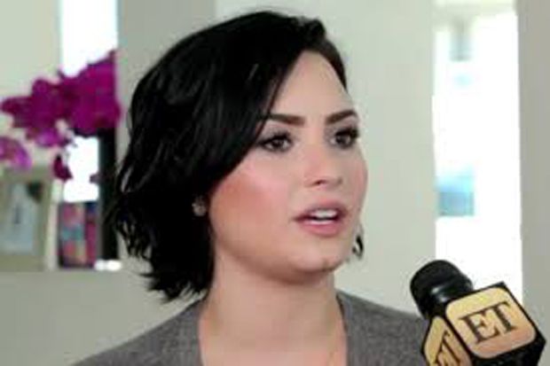 Pakai Lingerie, Demi...