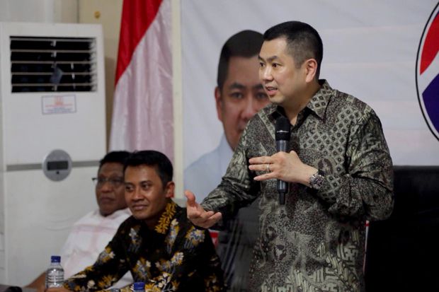 Partai Perindo Sebar...