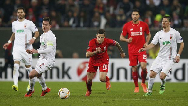 Liverpool Tertahan di...