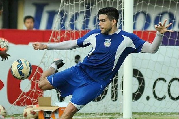 Mantan Bek Arema Merapat...