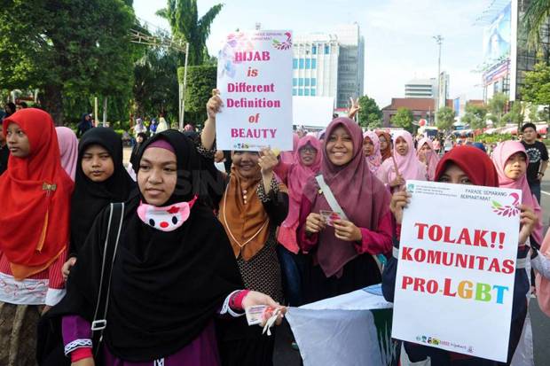 Komnas HAM Minta DPR...