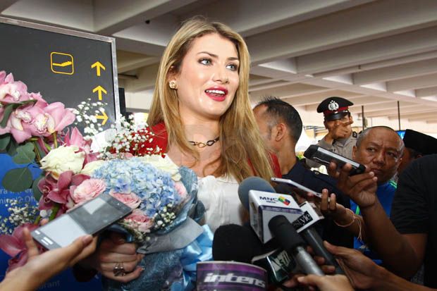 Miss World Mireia Lalaguna...