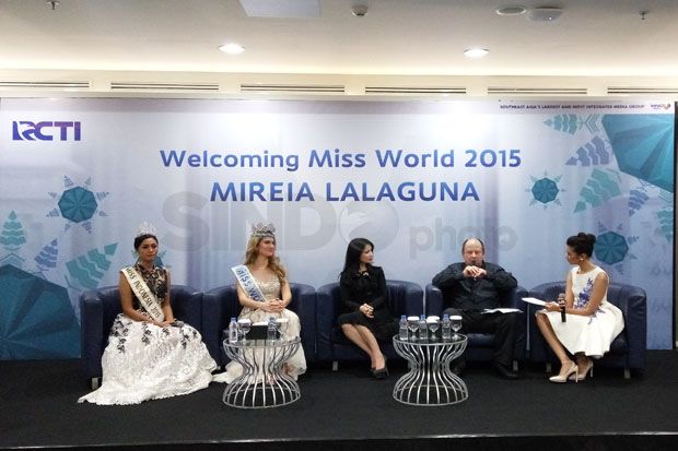 Miss World Mireia Lalaguna...