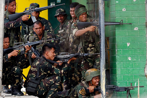 Militan Muslim Serang...