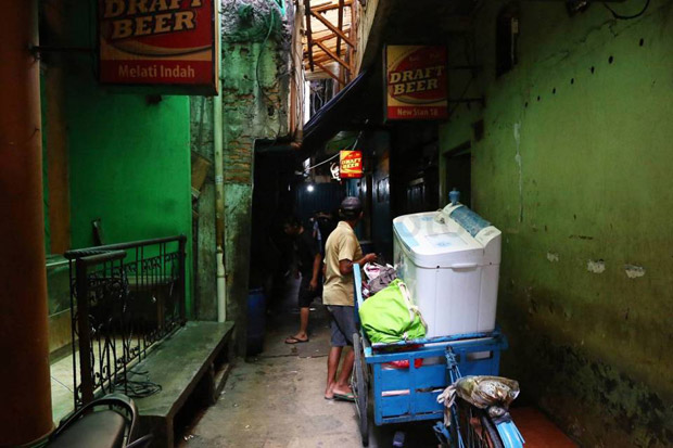Warga Kalijodo Mulai...